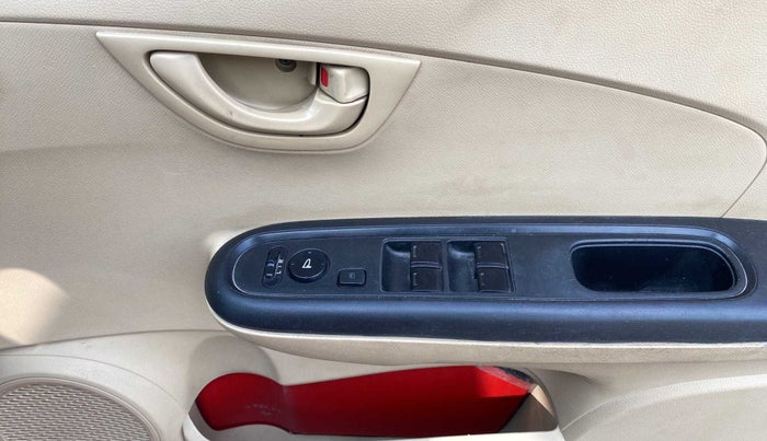 2018 Honda Brio S(O) MT, Petrol, Manual, 98,359 km, Driver Side Door Panels Control