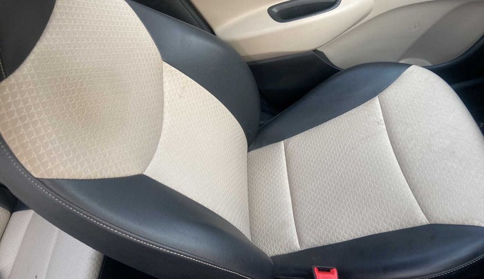 2018 Hyundai NEW SANTRO SPORTZ MT, Petrol, Manual, 11,176 km, Front left seat (passenger seat) - Cover slightly stained