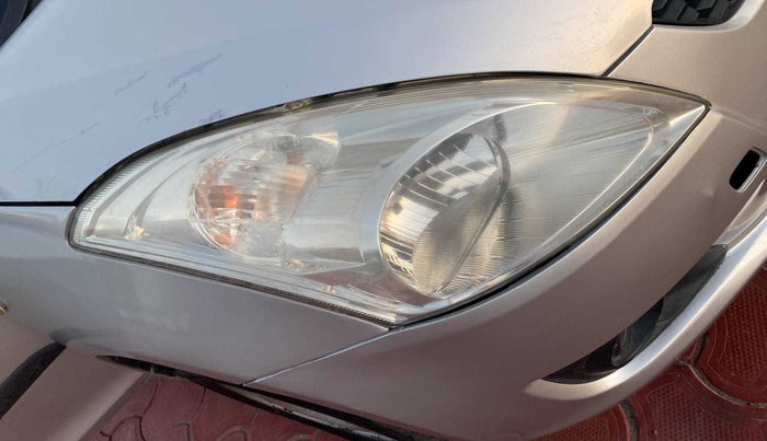 2015 Maruti Swift LXI (O), Petrol, Manual, 93,713 km, Right headlight - Faded