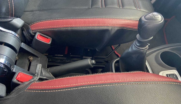 2018 Datsun Redi Go T(O) 0.8L LIMITED EDITION, Petrol, Manual, 65,941 km, Gear Lever