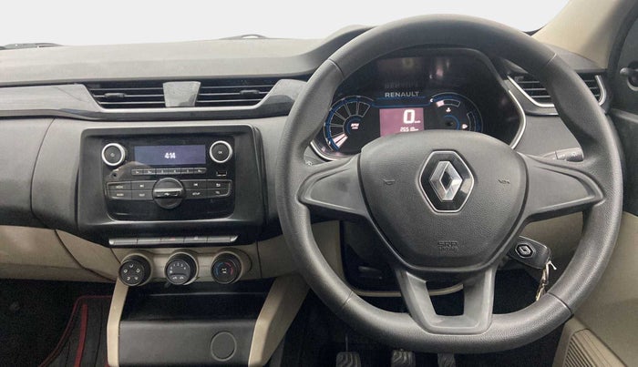 2021 Renault TRIBER RXL MT, Petrol, Manual, 26,511 km, Steering Wheel Close Up
