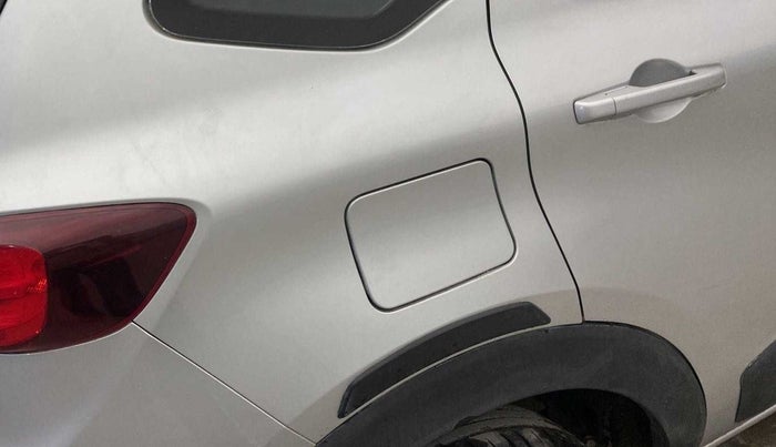 2021 Renault TRIBER RXL MT, Petrol, Manual, 26,511 km, Right quarter panel - Minor scratches