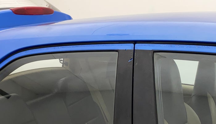 2014 Honda Brio S MT, Petrol, Manual, 74,656 km, Right rear door - Door visor damaged
