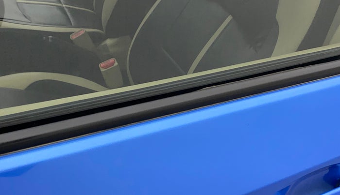 2014 Honda Brio S MT, Petrol, Manual, 74,656 km, Front passenger door - Weather strip has minor damage