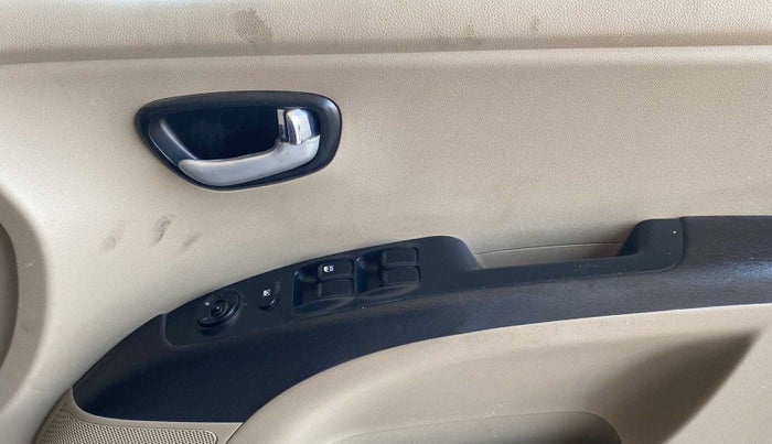 2010 Hyundai i10 SPORTZ 1.2, Petrol, Manual, 42,454 km, Driver Side Door Panels Control