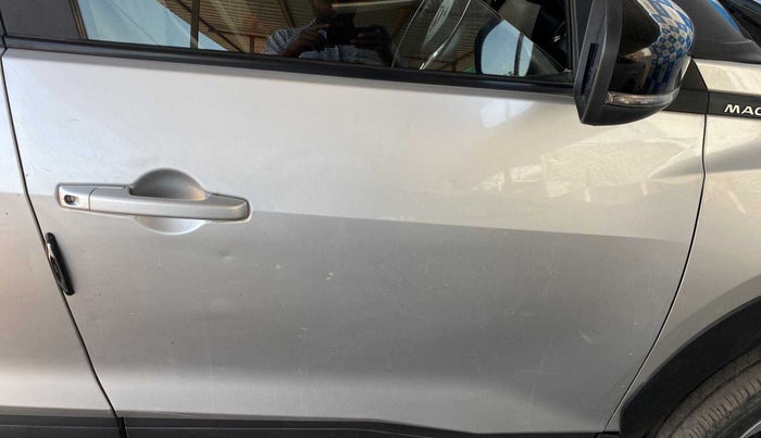 2021 Nissan MAGNITE XL, Petrol, Manual, 21,307 km, Driver-side door - Minor scratches