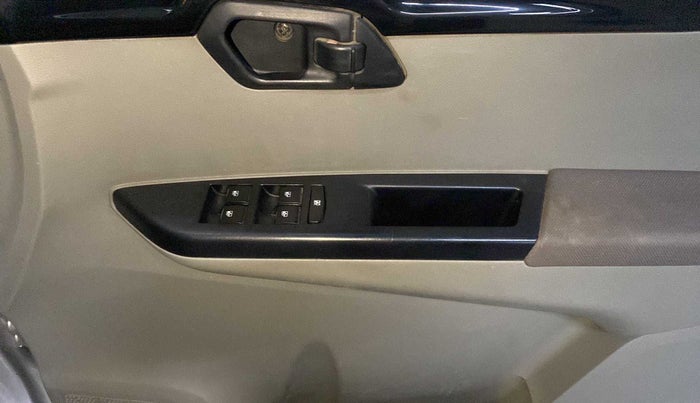 2017 Mahindra Kuv100 K6 PLUS D 6 STR, Diesel, Manual, 71,323 km, Driver Side Door Panels Control
