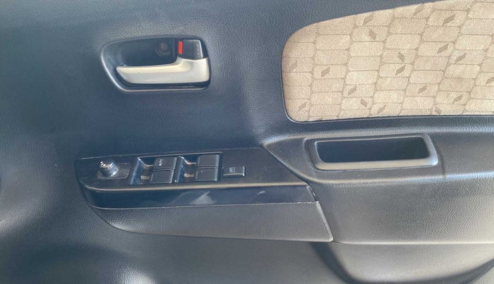 2018 Maruti Wagon R 1.0 VXI+, Petrol, Manual, 22,259 km, Driver Side Door Panels Control