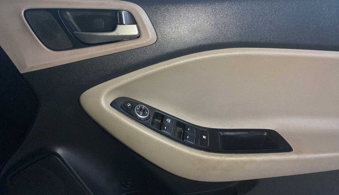 2017 Hyundai Elite i20 ASTA 1.2, Petrol, Manual, 72,546 km, Driver Side Door Panels Control