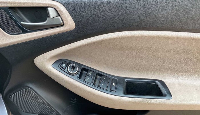 2016 Hyundai Elite i20 ASTA 1.2 (O), Petrol, Manual, 81,106 km, Driver Side Door Panels Control