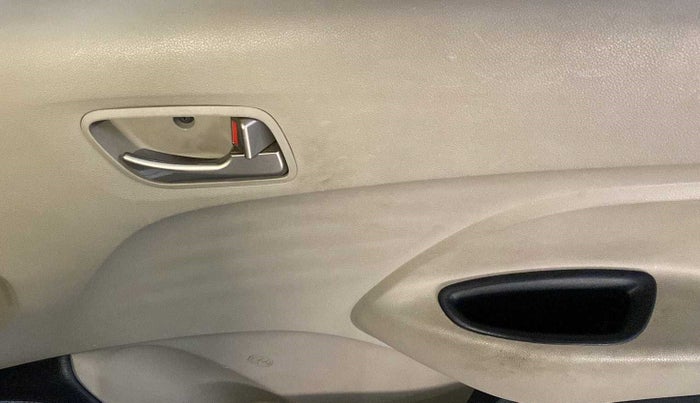 2019 Hyundai NEW SANTRO MAGNA, Petrol, Manual, 20,674 km, Driver Side Door Panels Control