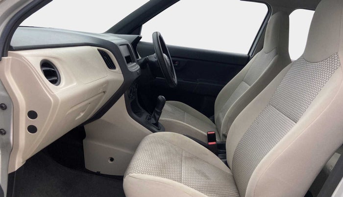 2019 Maruti New Wagon-R LXI 1.0, Petrol, Manual, 13,720 km, Right Side Front Door Cabin