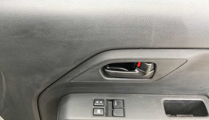 2019 Maruti New Wagon-R LXI 1.0, Petrol, Manual, 13,720 km, Driver Side Door Panels Control