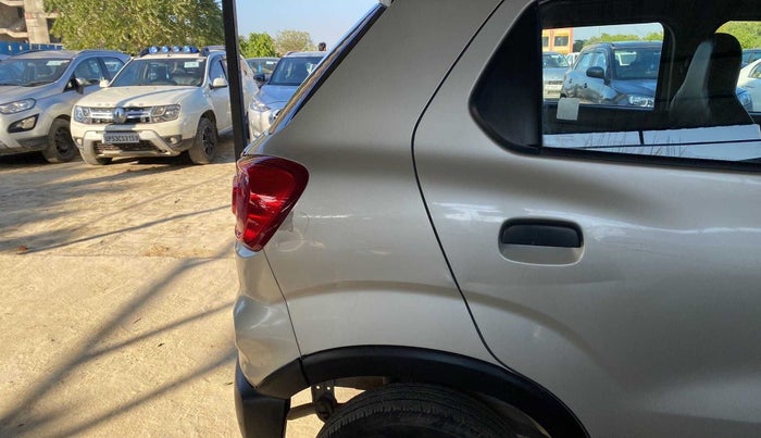 2020 Maruti S PRESSO VXI AMT, Petrol, Automatic, 43,589 km, Right quarter panel - Slightly dented