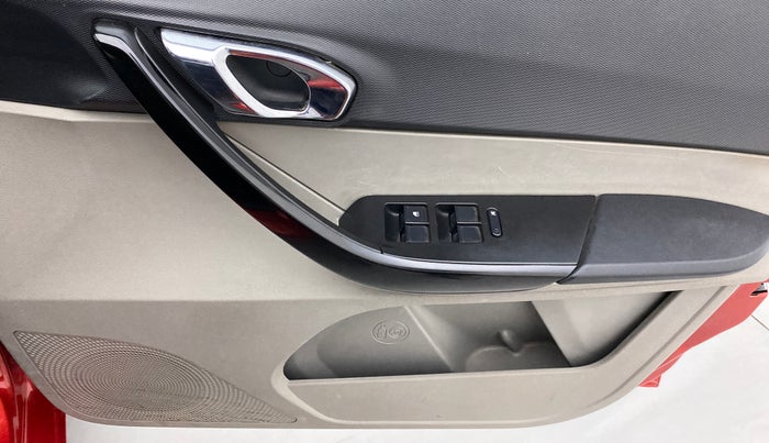 2017 Tata Tiago XZ 1.2 REVOTRON, Petrol, Manual, 62,161 km, Driver Side Door Panels Control