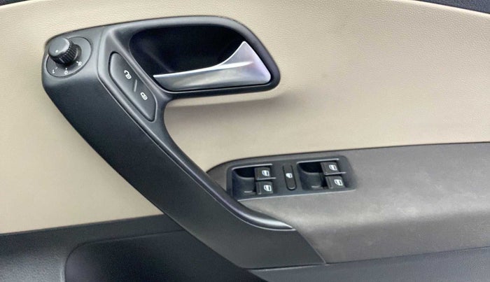 2013 Volkswagen Polo HIGHLINE1.2L, Petrol, Manual, 54,509 km, Driver Side Door Panels Control