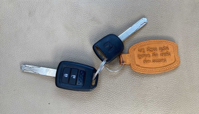 2019 Honda Amaze 1.2L I-VTEC S, Petrol, Manual, 4,476 km, Key Close Up