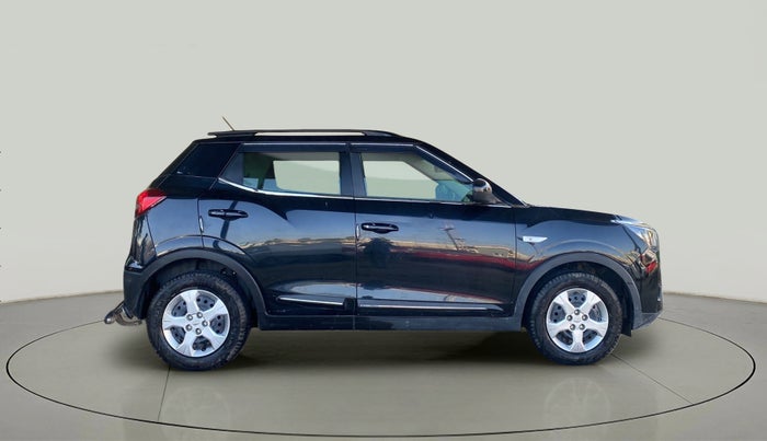 2022 Mahindra XUV300 W6 1.2 PETROL, Petrol, Manual, 15,440 km, Right Side View