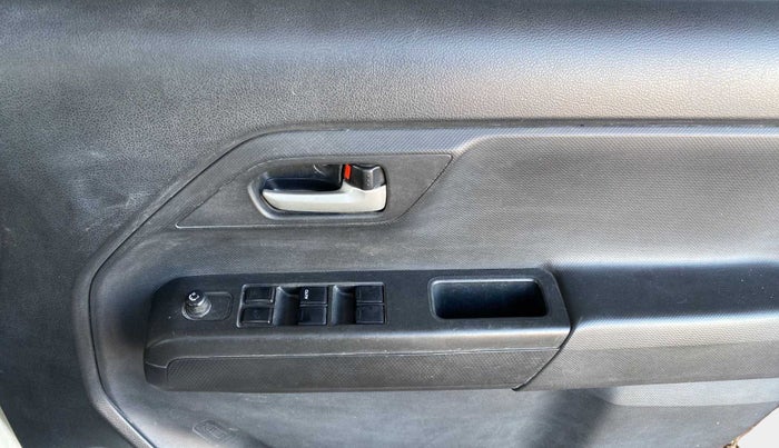 2019 Maruti New Wagon-R VXI 1.2, Petrol, Manual, 51,140 km, Driver Side Door Panels Control