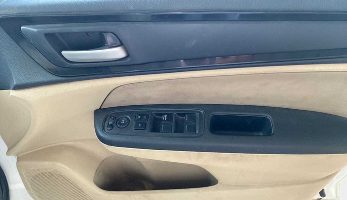 2019 Honda Amaze 1.2L I-VTEC S, Petrol, Manual, 75,149 km, Driver Side Door Panels Control