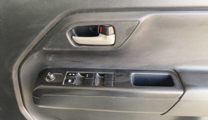 2020 Maruti New Wagon-R VXI (O) 1.0, Petrol, Manual, 30,501 km, Driver Side Door Panels Control