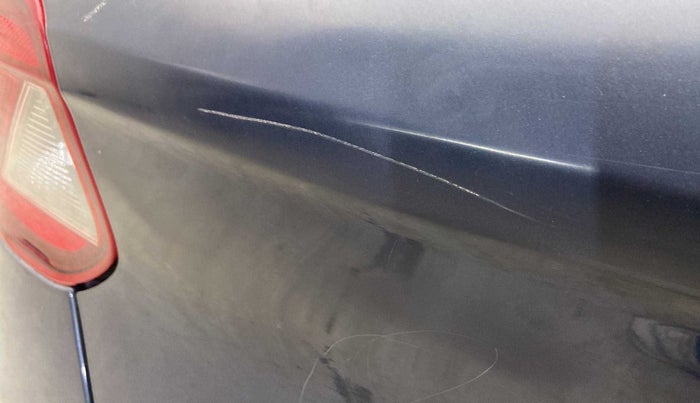 2020 Hyundai VENUE S 1.2, Petrol, Manual, 26,467 km, Dicky (Boot door) - Minor scratches