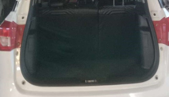 2019 Maruti Vitara Brezza ZDI AMT, Diesel, Automatic, 81,176 km, Dicky (Boot door) - Parcel tray missing