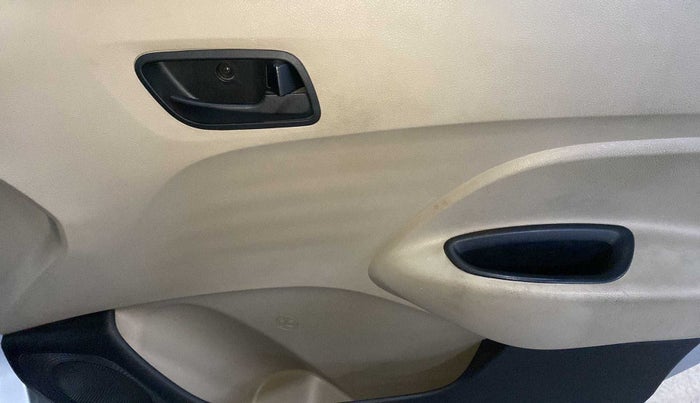 2021 Hyundai NEW SANTRO MAGNA, Petrol, Manual, 15,435 km, Driver Side Door Panels Control