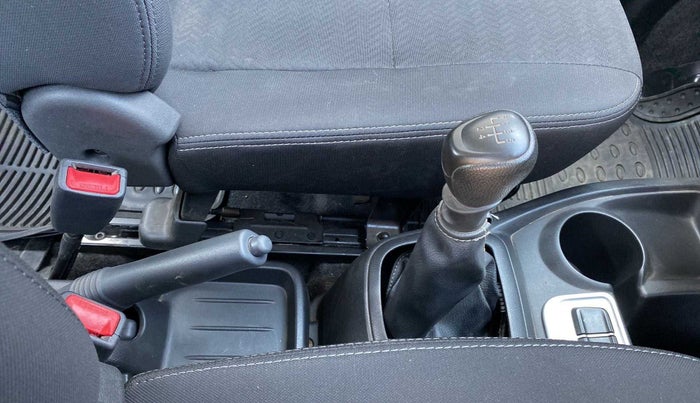 2019 Datsun Redi Go S 1.0, Petrol, Manual, 10,060 km, Gear Lever