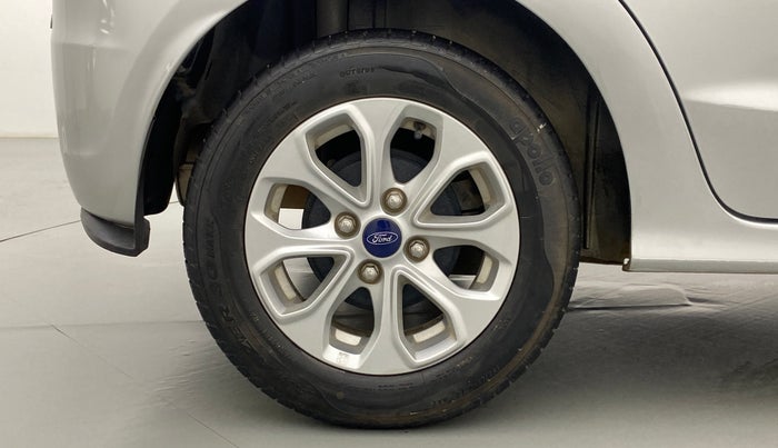 2016 Ford New Figo 1.2 TITANIUM, Petrol, Manual, 37,352 km, Right Rear Wheel
