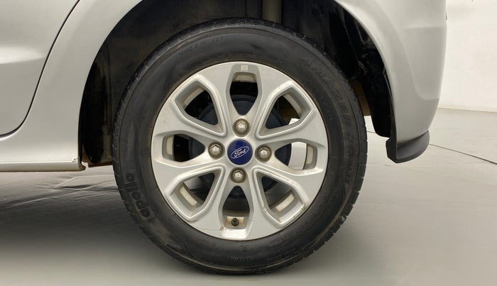 2016 Ford New Figo 1.2 TITANIUM, Petrol, Manual, 37,352 km, Left Rear Wheel