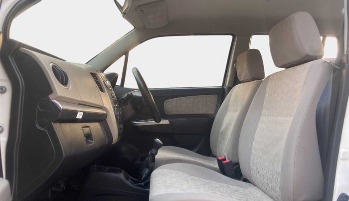 2016 Maruti Wagon R 1.0 VXI OPT, Petrol, Manual, 31,260 km, Right Side Front Door Cabin