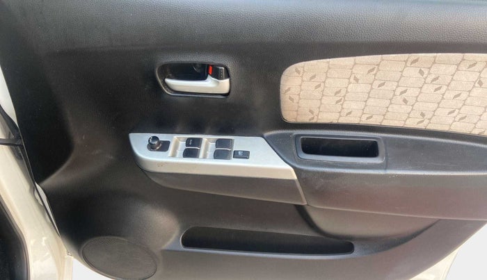 2016 Maruti Wagon R 1.0 VXI OPT, Petrol, Manual, 31,260 km, Driver Side Door Panels Control