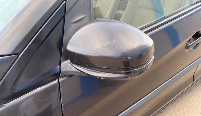 2015 Honda Amaze 1.2L I-VTEC S, Petrol, Manual, 95,981 km, Right rear-view mirror - Mirror motor not working