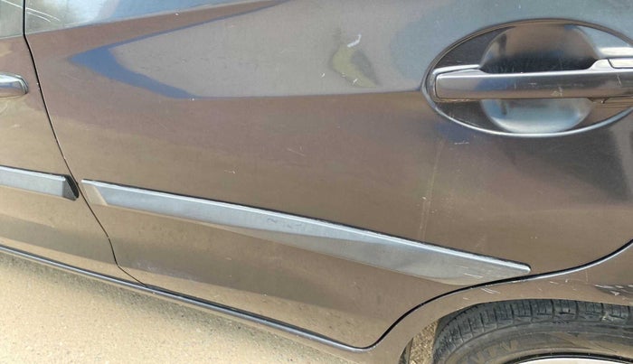 2015 Honda Amaze 1.2L I-VTEC S, Petrol, Manual, 95,981 km, Rear left door - Minor scratches