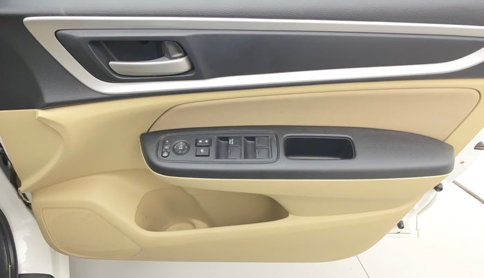 2021 Honda Amaze 1.2L I-VTEC VX CVT, Petrol, Automatic, 19,077 km, Driver Side Door Panels Control