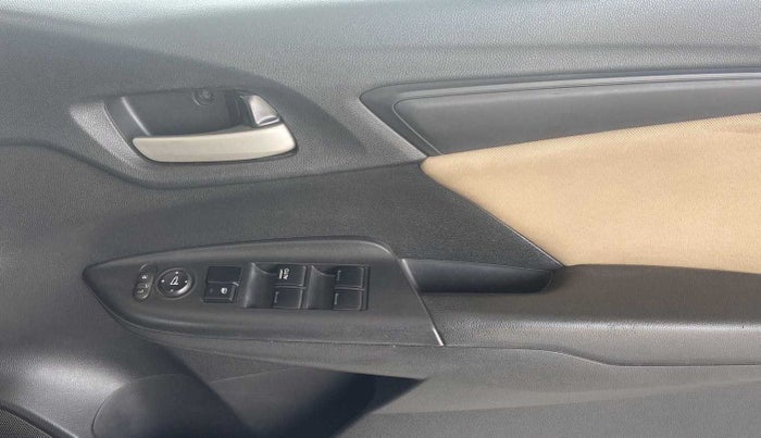 2017 Honda Jazz 1.2L I-VTEC SV, Petrol, Manual, 1,10,679 km, Driver Side Door Panels Control