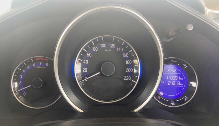 2017 Honda Jazz 1.2L I-VTEC SV, Petrol, Manual, 1,10,679 km, Odometer Image