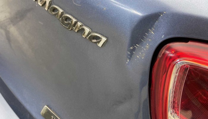 2014 Hyundai Grand i10 MAGNA 1.2 KAPPA VTVT, Petrol, Manual, 83,067 km, Dicky (Boot door) - Slightly dented