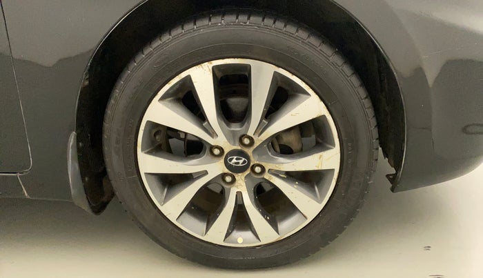 2013 Hyundai Verna FLUIDIC 1.6 VTVT SX OPT, Petrol, Manual, 86,498 km, Right Front Wheel
