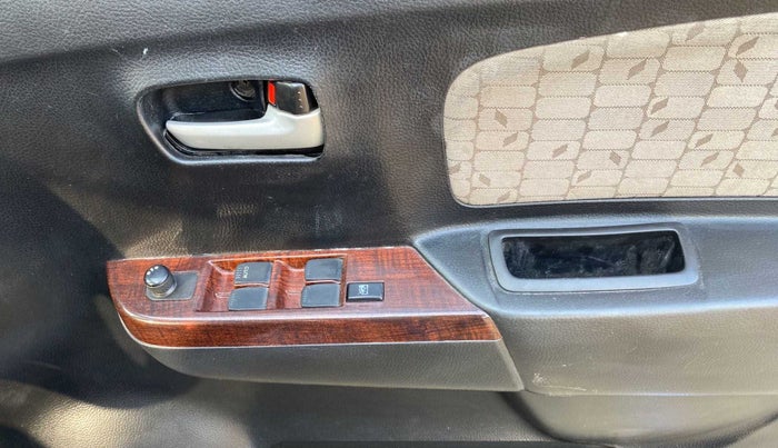 2016 Maruti Wagon R 1.0 VXI AMT, Petrol, Automatic, 45,793 km, Driver Side Door Panels Control