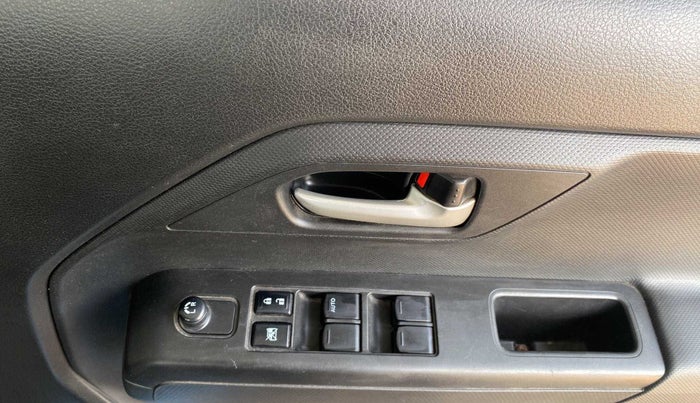 2020 Maruti New Wagon-R VXI (O) 1.0, Petrol, Manual, 47,319 km, Driver Side Door Panels Control
