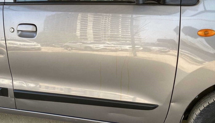 2014 Maruti Wagon R 1.0 VXI, Petrol, Manual, 54,429 km, Driver-side door - Minor scratches