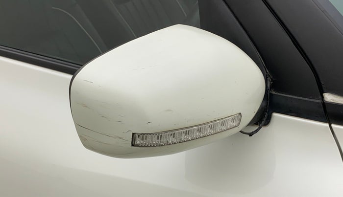 2020 Maruti Swift LXI, Petrol, Manual, 44,817 km, Right rear-view mirror - Minor scratches