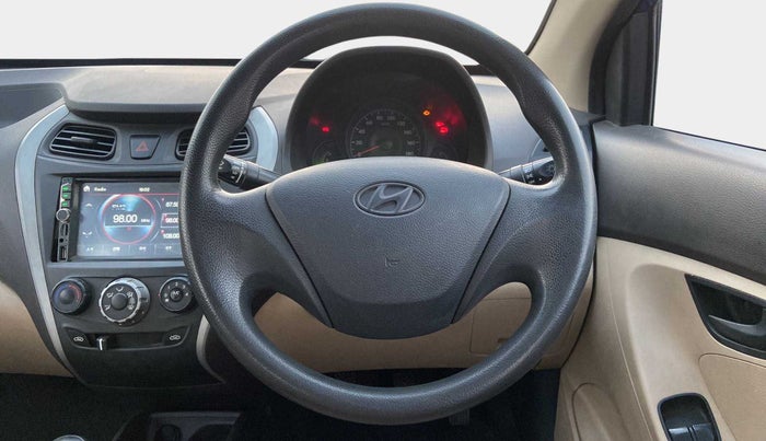 2018 Hyundai Eon ERA +, Petrol, Manual, 46,230 km, Steering Wheel Close Up