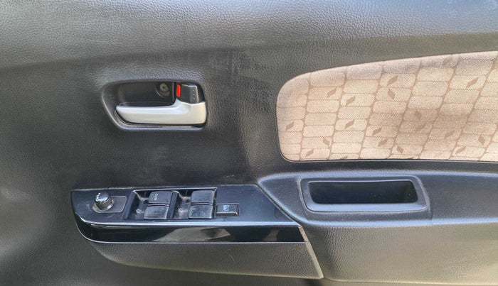 2018 Maruti Wagon R 1.0 VXI, Petrol, Manual, 28,296 km, Driver Side Door Panels Control