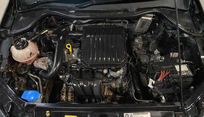 2019 Volkswagen Polo TRENDLINE 1.0L, Petrol, Manual, 52,929 km, Open Bonet