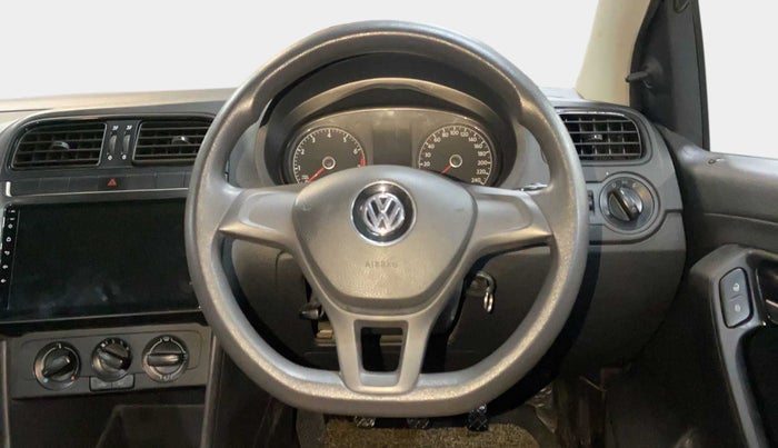 2019 Volkswagen Polo TRENDLINE 1.0L, Petrol, Manual, 52,929 km, Steering Wheel Close Up