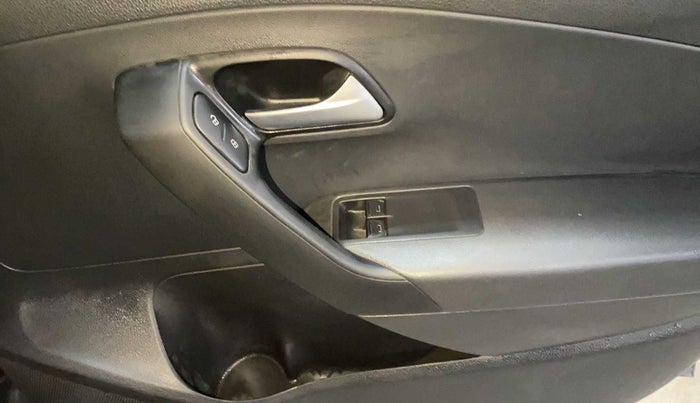 2019 Volkswagen Polo TRENDLINE 1.0L, Petrol, Manual, 52,929 km, Driver Side Door Panels Control