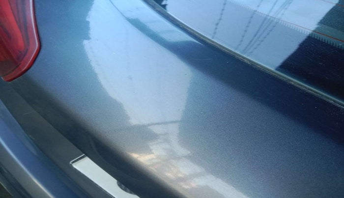 2018 Hyundai Elite i20 SPORTZ 1.2, Petrol, Manual, 1,09,383 km, Dicky (Boot door) - Minor scratches